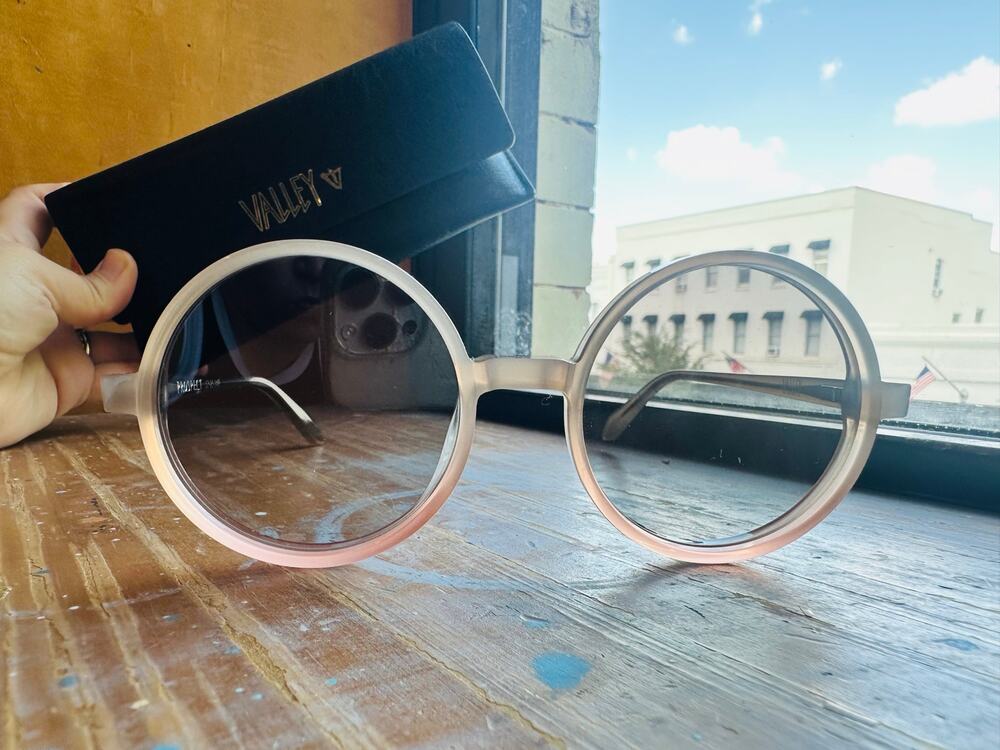VALLEY EYEWEAR Prospect Tan Musk Fade Gray Gradient Lenses Sunglasses